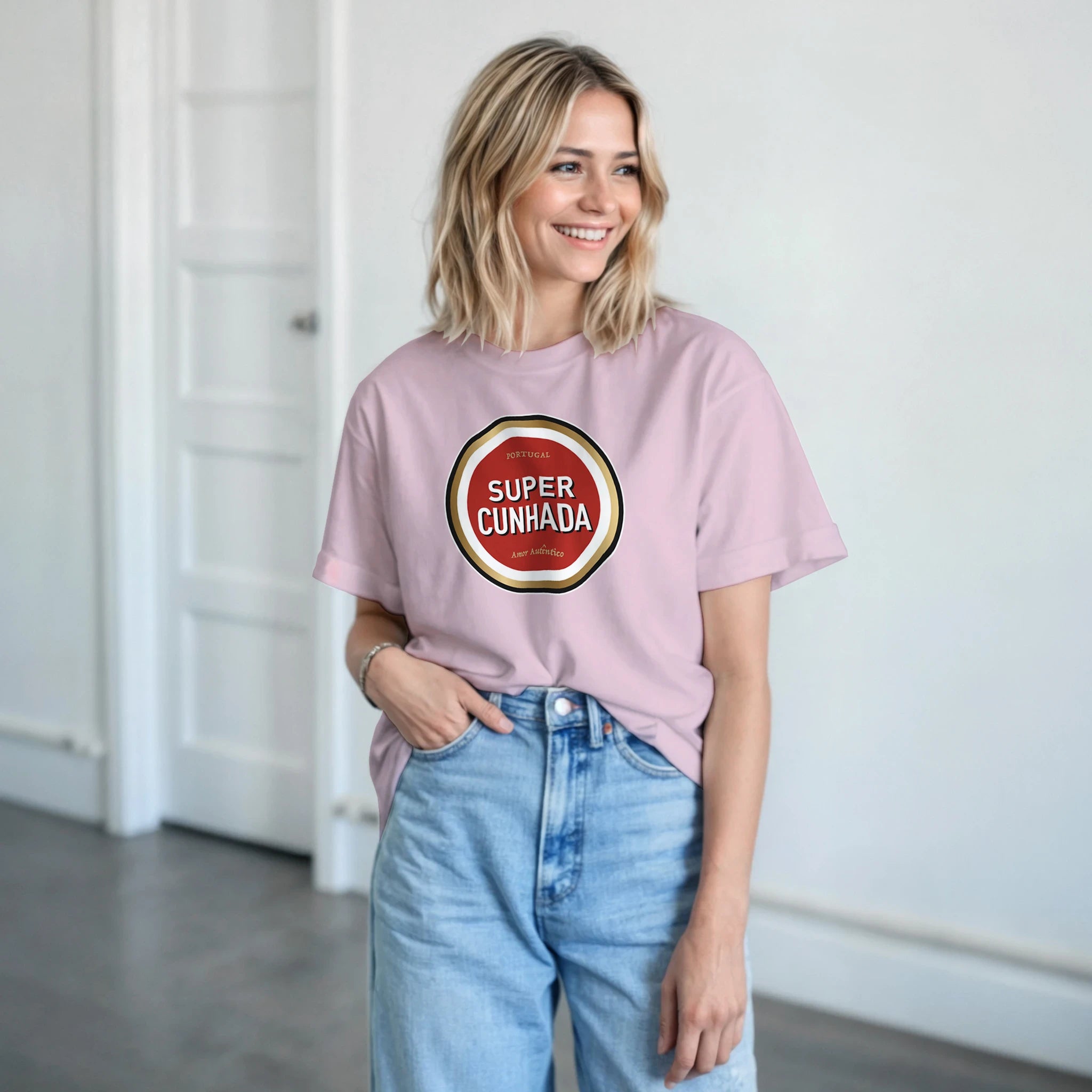 "Super Cunhada- Amor Autêntico" T-shirt