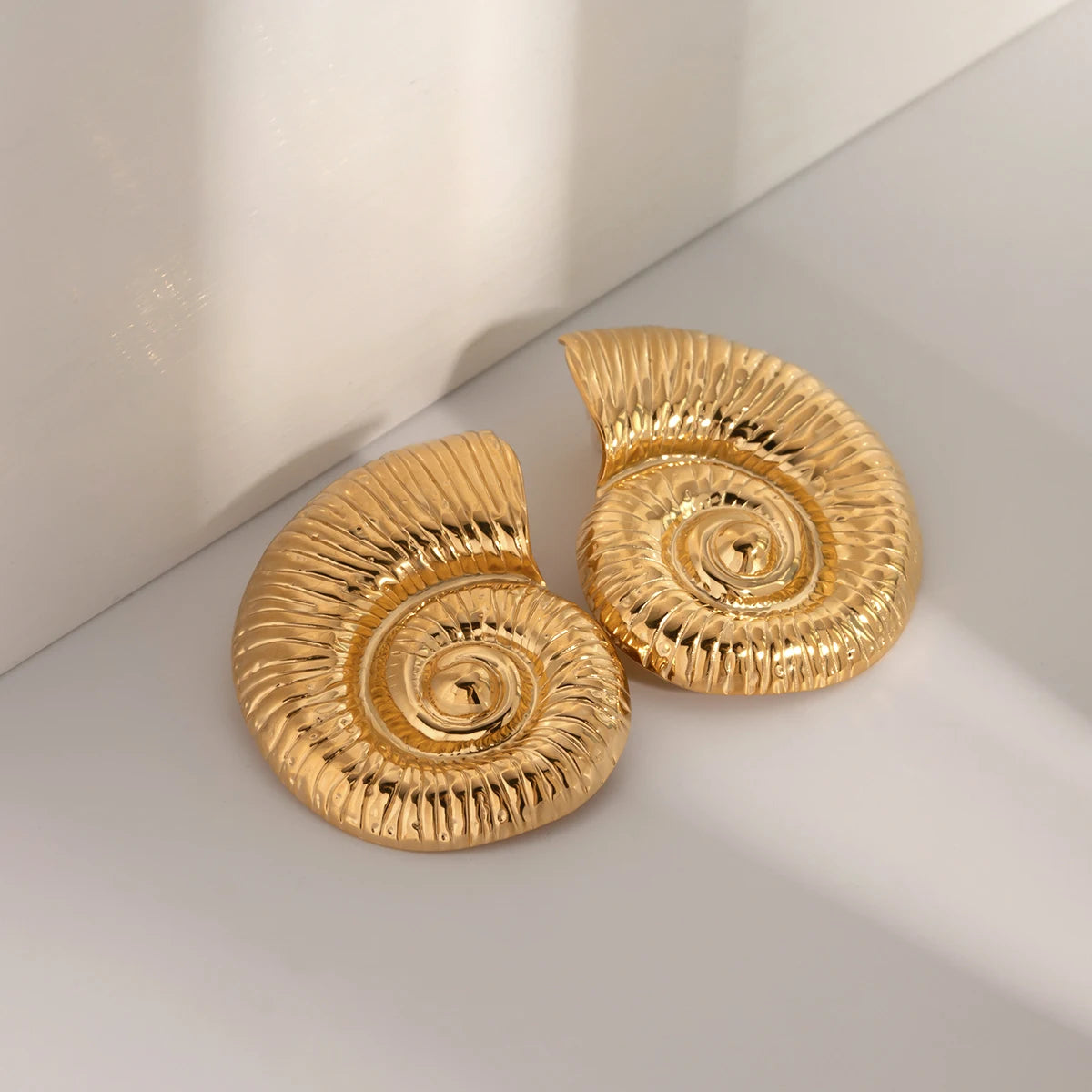Chunky Conch Stud Earrings