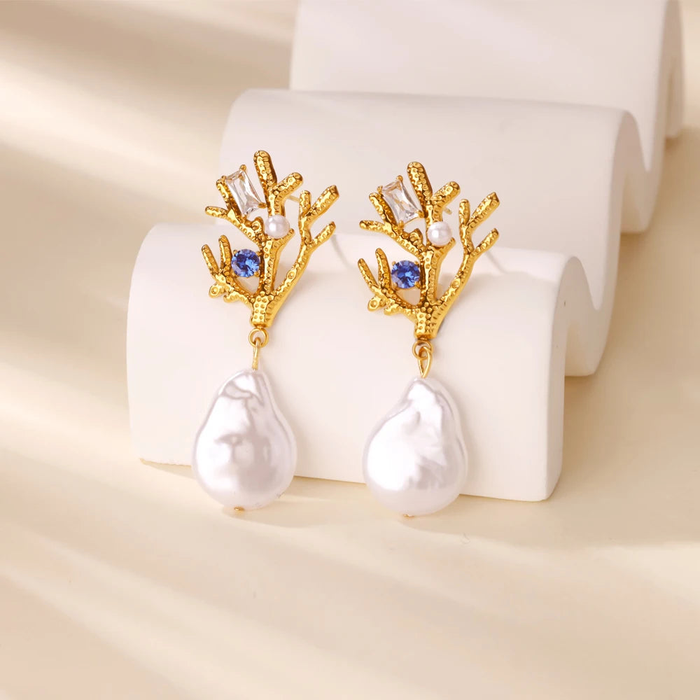 "Sussurro do Coral" Earrings