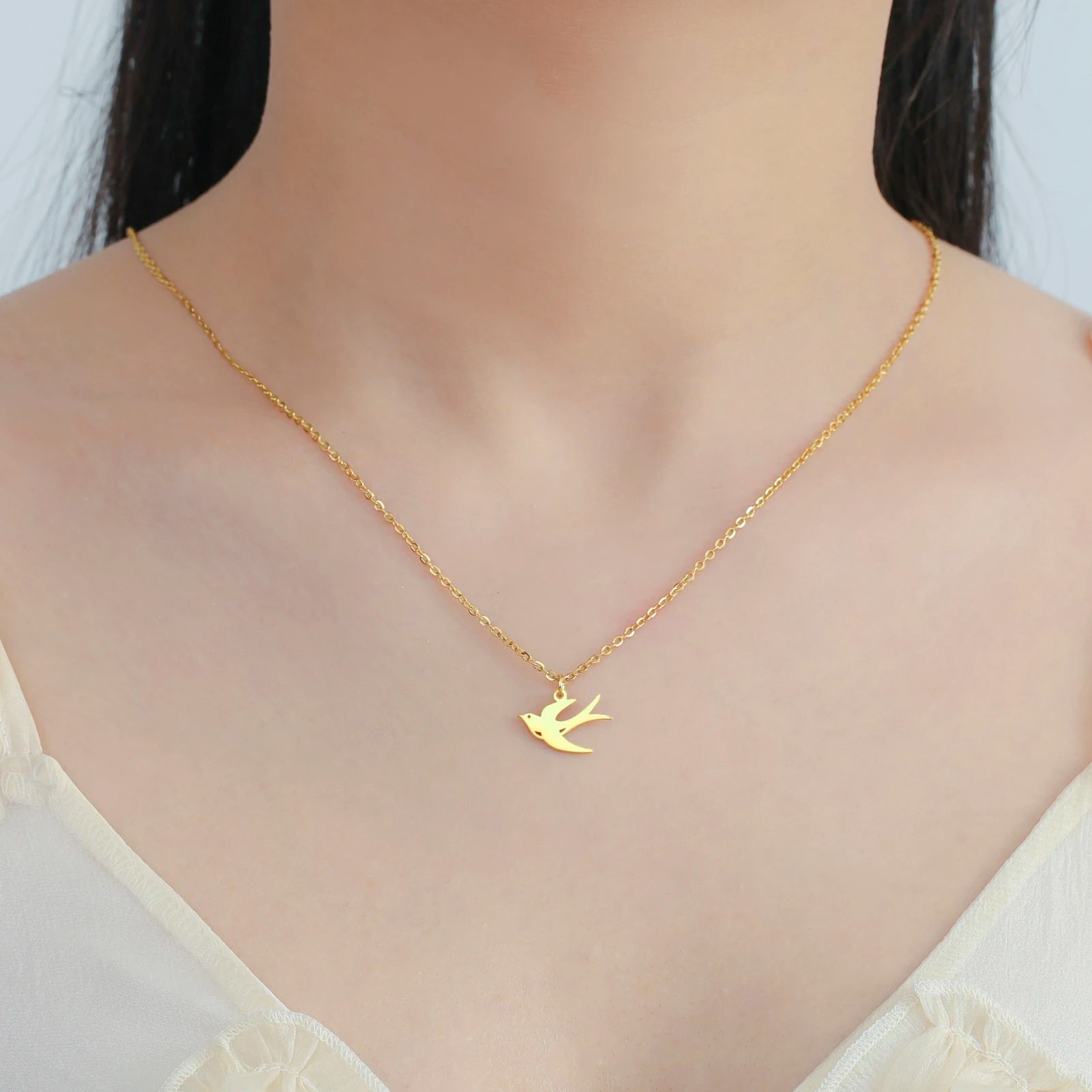 "Andorinha" Necklace
