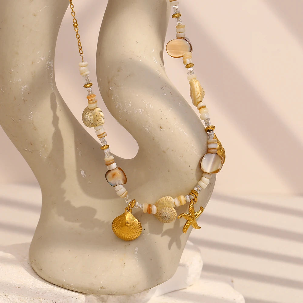 "Pé na Areia" Necklace