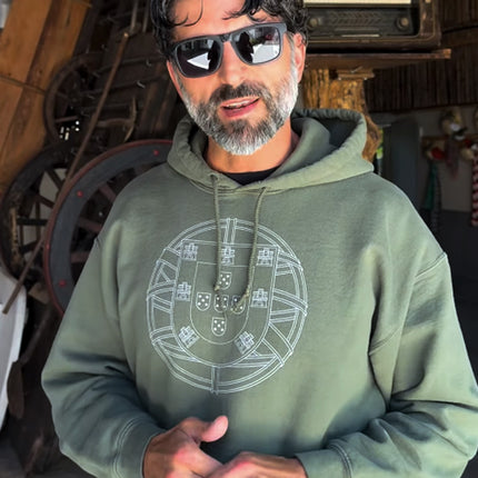 Esfera Armilar Hoodie | Portuguese Gift
