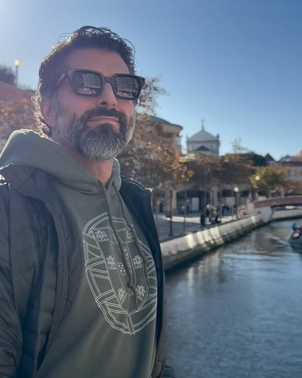 <strong>Esfera Armilar Hoodie</strong>