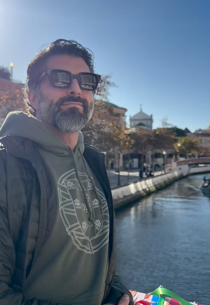 <strong>Esfera Armilar Hoodie</strong>