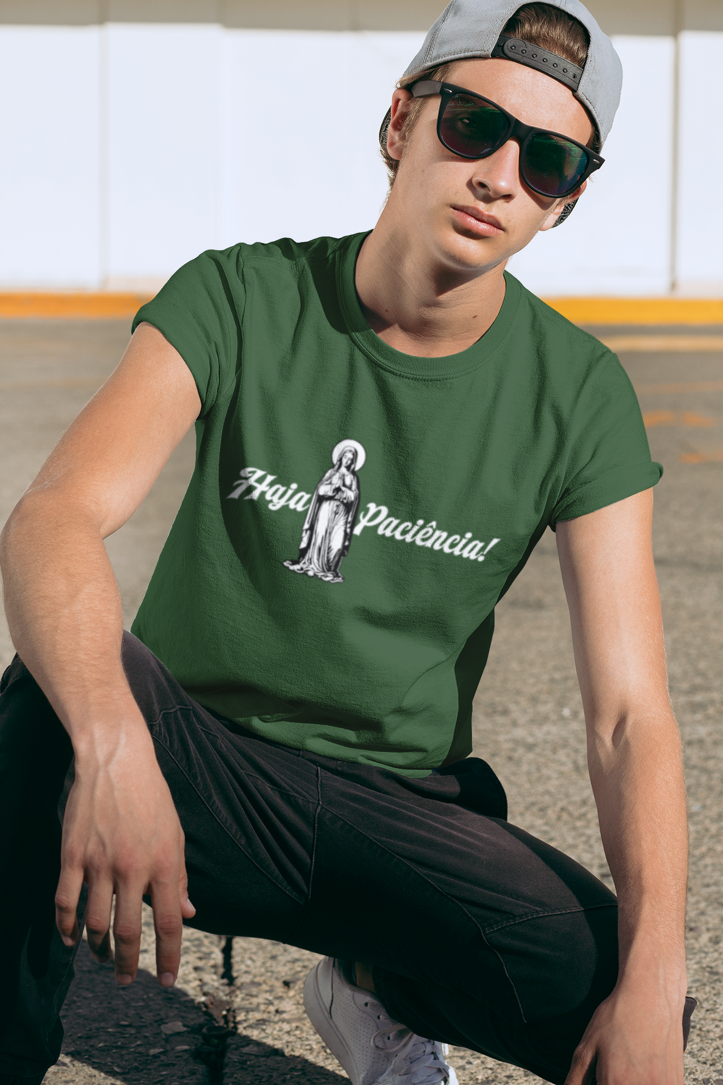 "Haja Paciência" T-shirt