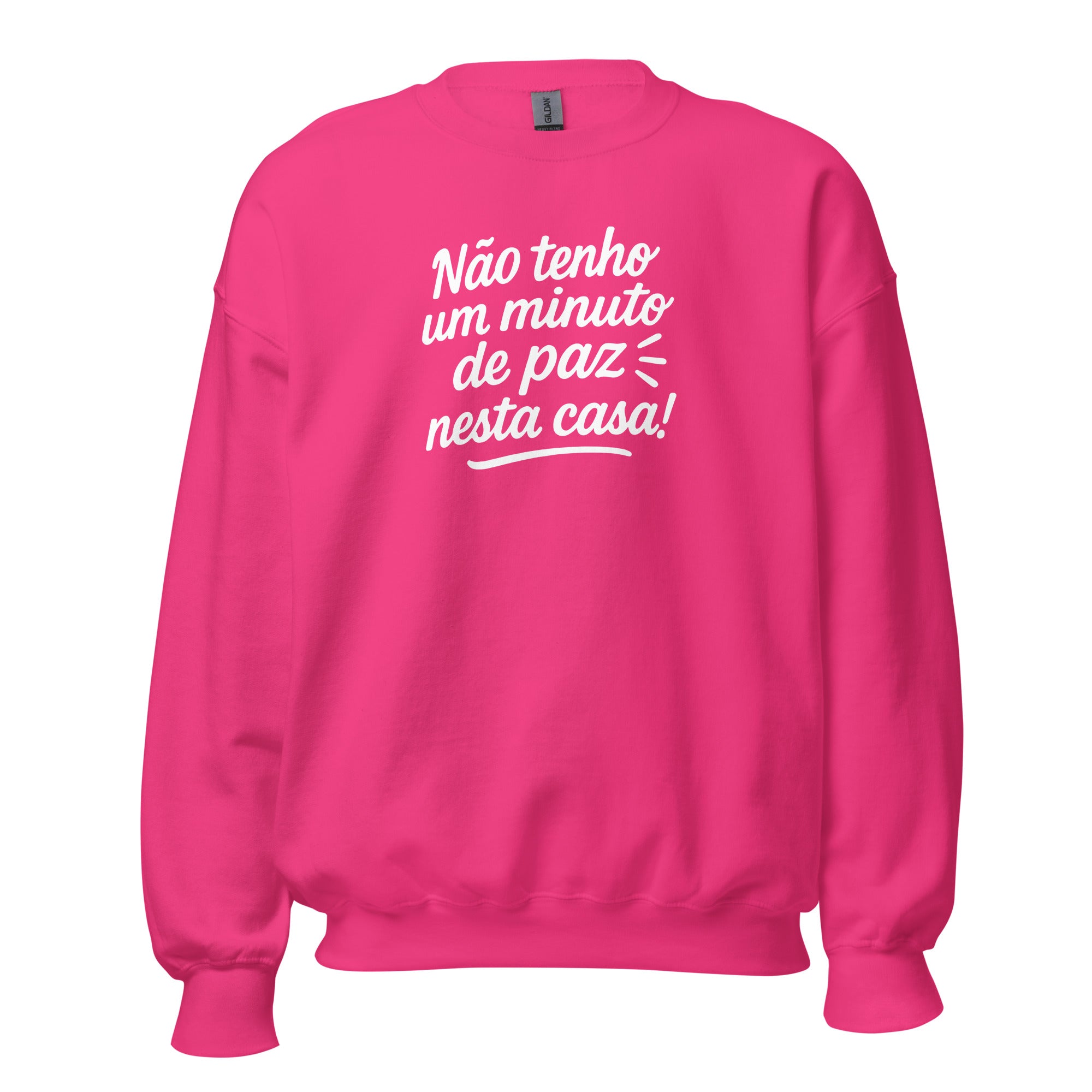 Não.tenho.um.minuto-de.paz.nesta.casa.Product mockup